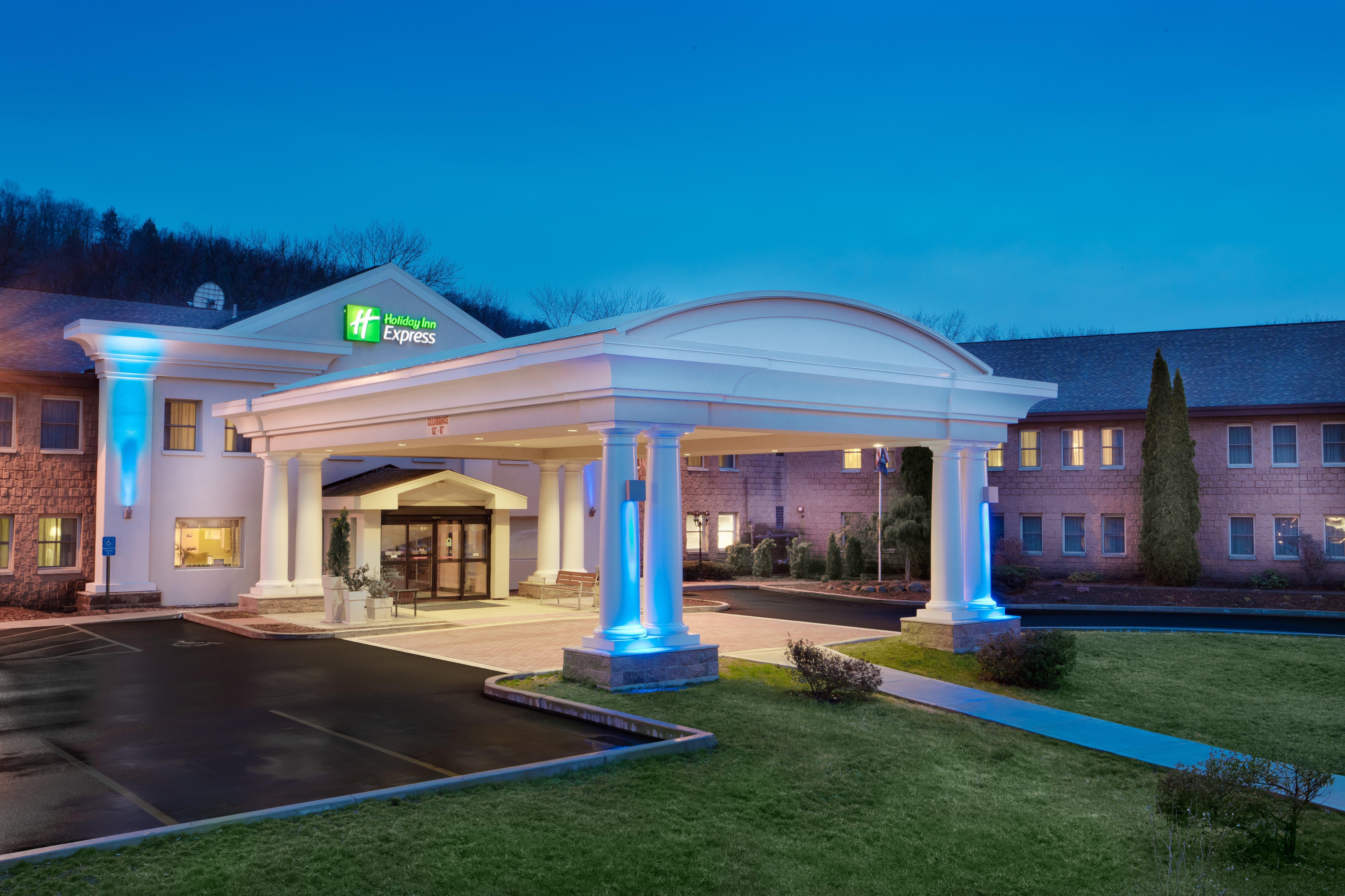 Best Western Owego Inn Extérieur photo